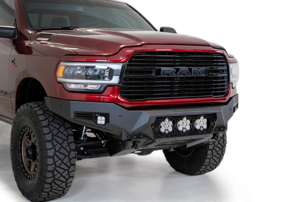 Передний бампер Dodge Ram 2500/3500 19-23 Addictive Desert Designs F560014100103