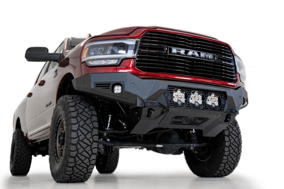 Передний бампер Dodge Ram 2500/3500 19-23 Addictive Desert Designs F560014100103