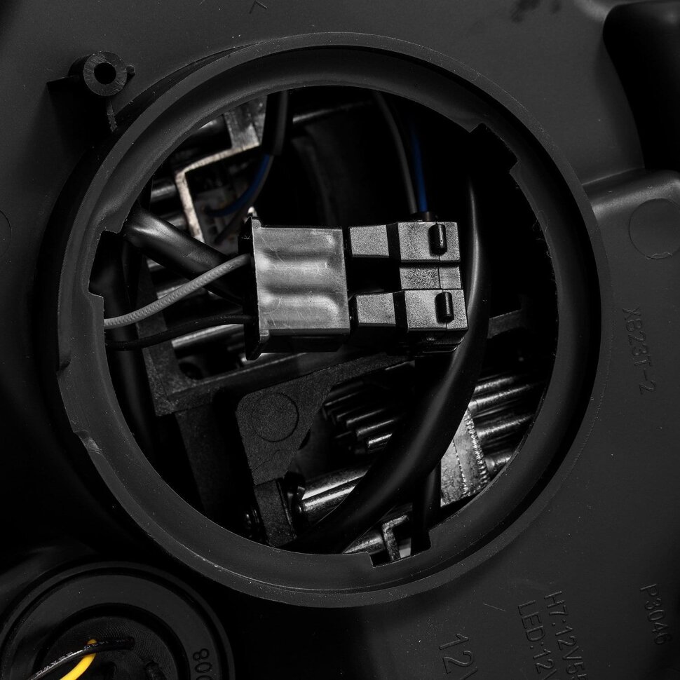 Комплект передніх Led фар Toyota 4Runner 10-13 NOVA-Series AlphaRex 880758