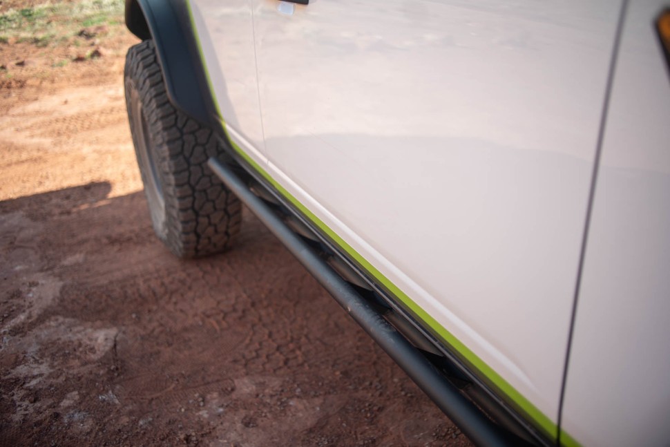 Пороги Rock Sliders Ford Bronco 21-25 4 Door FS-15 DV8 Offroad SRBR-07