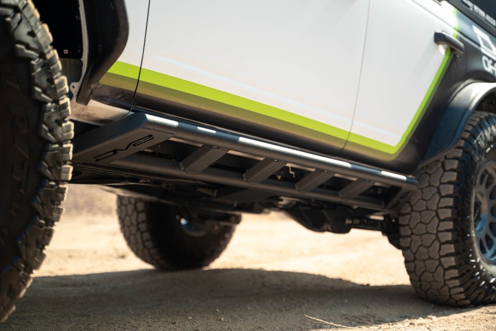 Пороги Rock Sliders Ford Bronco 21-25 4 Door FS-15 DV8 Offroad SRBR-07