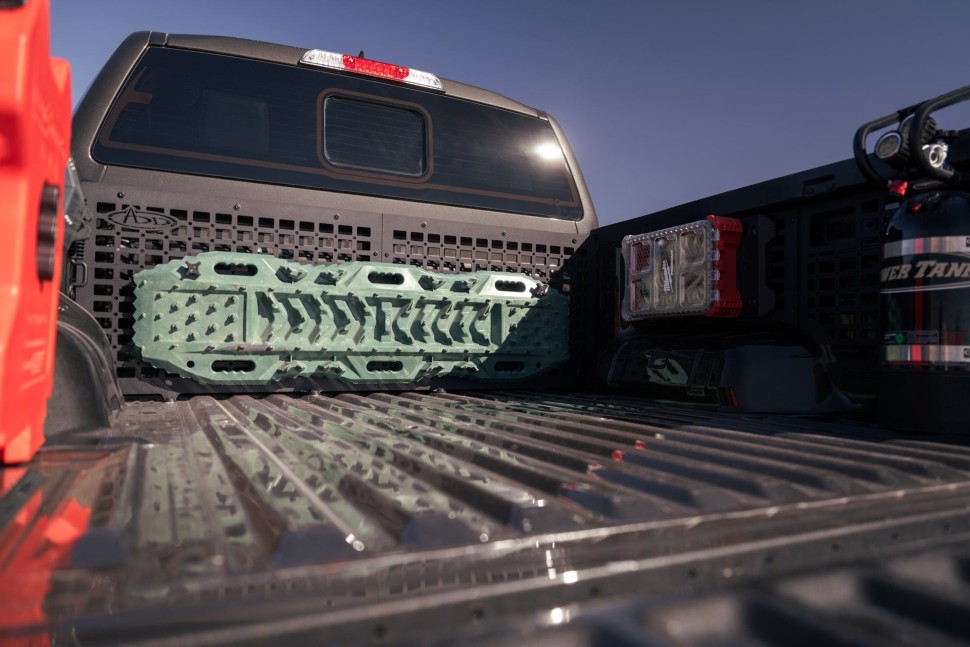 Molle панель сторона кабины Ford Ranger Raptor 24-25 Addictive Desert Designs AC7202101NA
