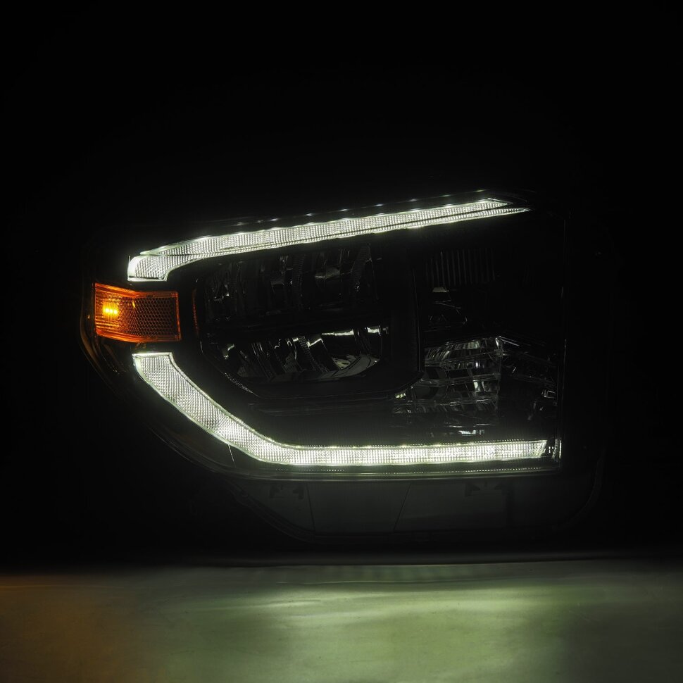 Комплект передніх Led фар Toyota Tundra 14-21 LUXX-Series AlphaRex 880830
