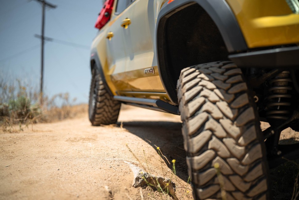 Пороги Rock Sliders Chevrolet Colorado/GMC Canyon 23-25 Crew Cab DV8 Offroad SRCS3-02