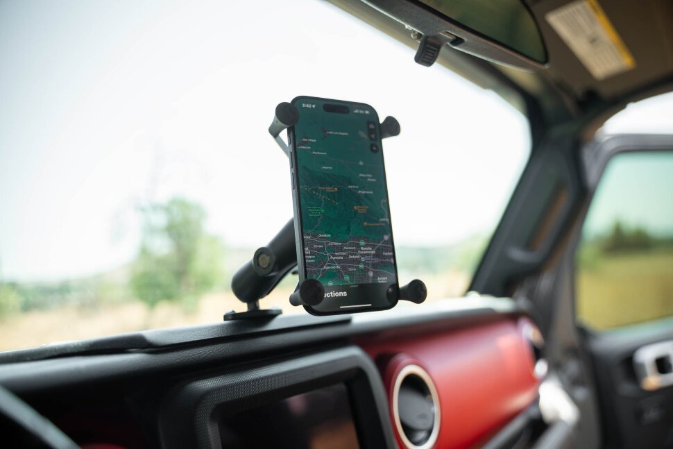 Кріплення для гаджета на панель Jeep Wrangler JL/Gladiator JT 18-23 DV8 Offroad DMJL-02