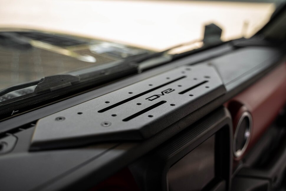 Кріплення для гаджета на панель Jeep Wrangler JL/Gladiator JT 18-23 DV8 Offroad DMJL-02