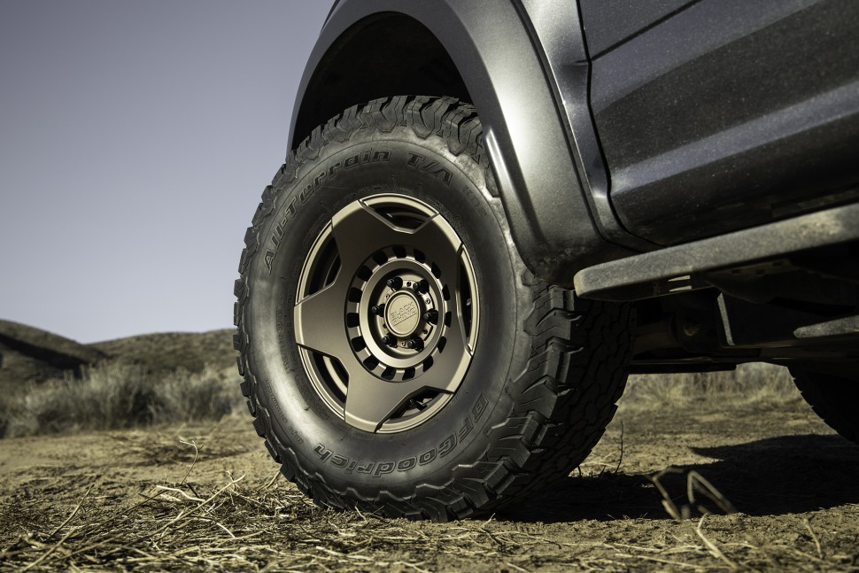 Black Rhino 1790MZE006140M12 Muzzle Wheel Matte Black W/Machined Tinted Ring 17x9