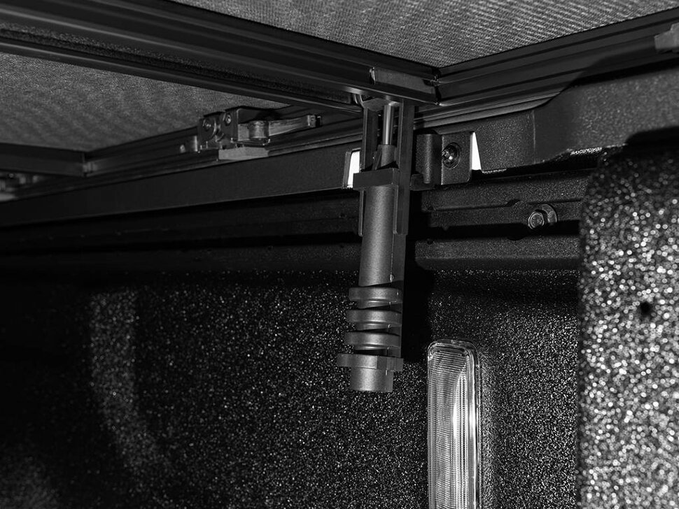 Кришка багажника складана м'яка Jeep Gladiator JT 20-24 5' Trifecta 2.0 Extang 92895