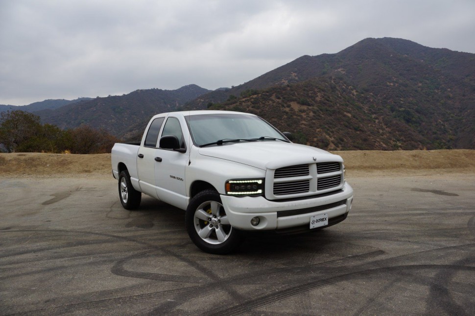 Комплект передних Led фар Dodge Ram 1500/2500/3500 02-05 NOVA-Series AlphaRex 880566
