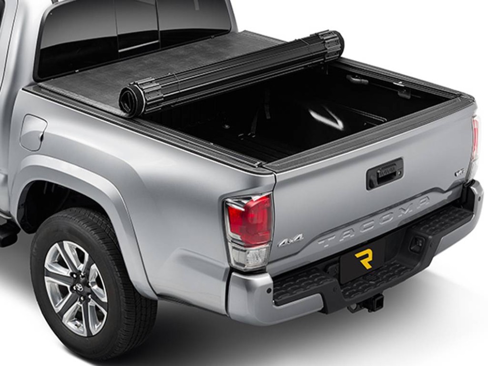 TruXedo 1584301 Sentry Hard Roll Up Tonneau Cover Nissan Frontier 22-25 6'1"