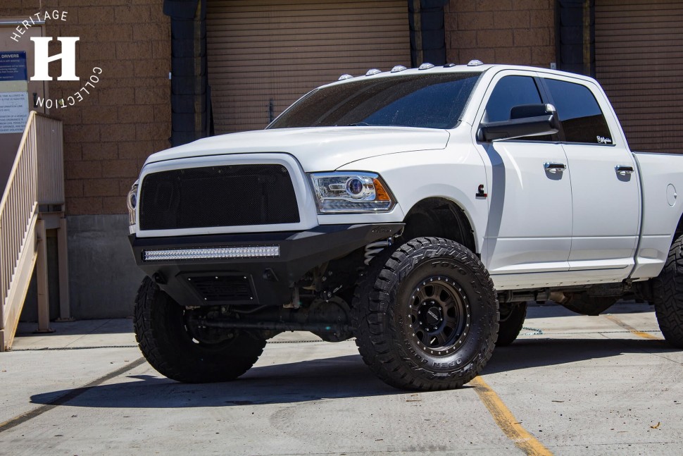 Передний бампер Dodge Ram 2500/3500 10-18 Addictive Desert Designs F511182770103