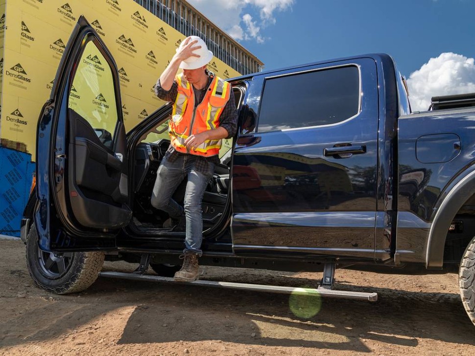 Электрические подножки Chevrolet Colorado/GMC Canyon 15-22 PowerStep AMP Research 76153-01A