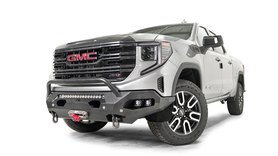 Передний бампер с центральной дугой GMC Sierra 1500/1500 22-26 Matrix Fab Fours GS23-X5852-1