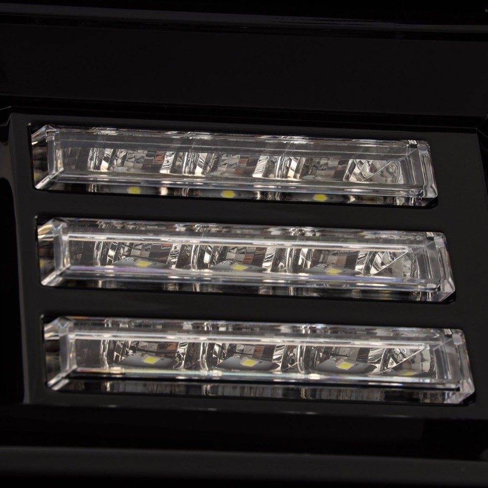 Комплект передних галогеновых фар GMC Sierra 1500/2500/Sierra 3500 14-18 PRO-Series AlphaRex 880612