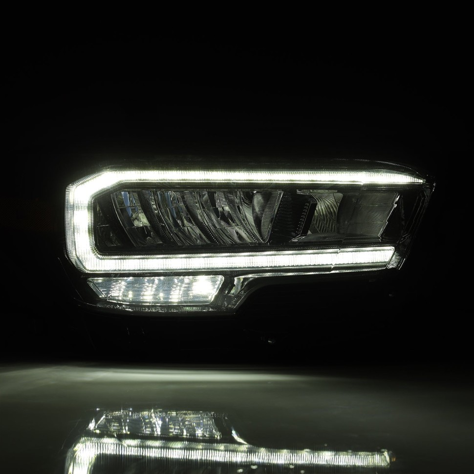 Комплект передних Led фар Toyota Tacoma 16-23 LUXX-Series AlphaRex 880704
