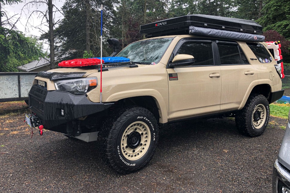 Колесный диск Black Rhino Armory Gunblack 17x8 ET+38 1780ARY386130G84