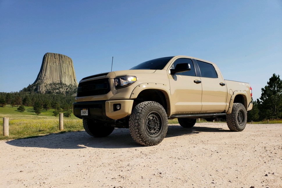 Колесный диск Black Rhino Armory Gunblack 17x8 ET+38 1780ARY386130G84