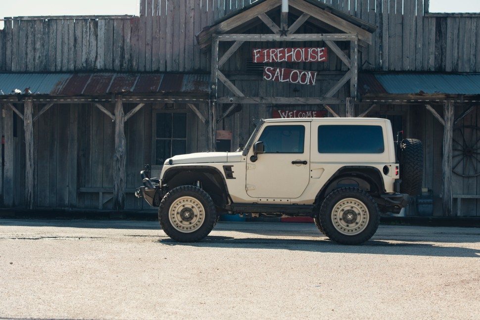 Колесный диск Black Rhino Armory Gunblack 17x8 ET+38 1780ARY386130G84