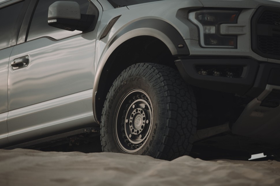 Колесный диск Black Rhino Armory Gunblack 17x8 ET+38 1780ARY386130G84