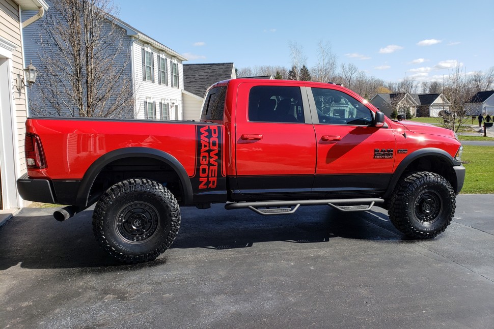 Колесный диск Black Rhino Armory Gunblack 17x8 ET+38 1780ARY386130G84