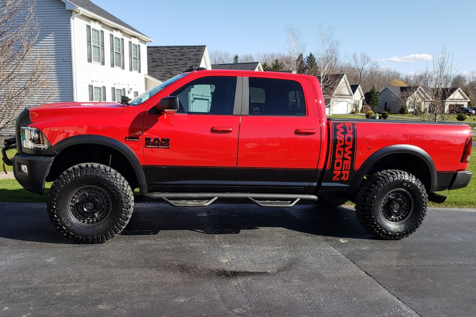 Колесный диск Black Rhino Armory Gunblack 17x8 ET+38 1780ARY386130G84