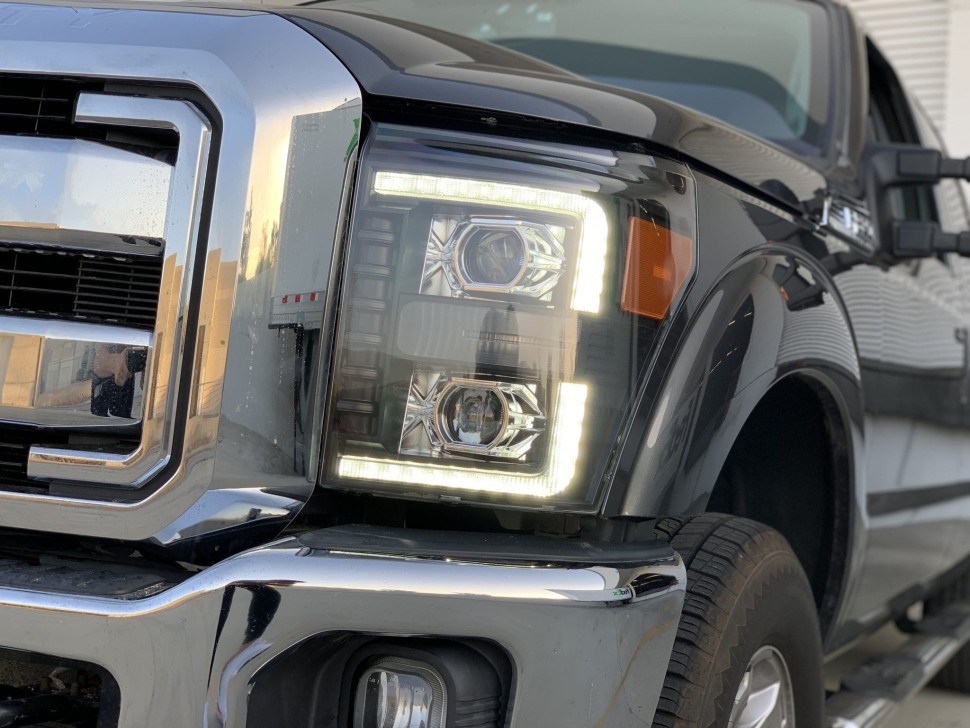 Комплект передних галогеновых фар Ford F-250/F-350/F-450/F-550 11-16 PRO-Series AlphaRex 880140