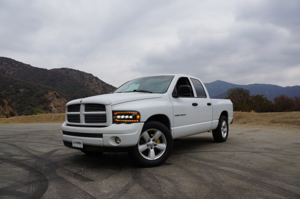 Комплект передних Led фар Dodge Ram 1500/2500/3500 02-05 NOVA-Series AlphaRex 880565