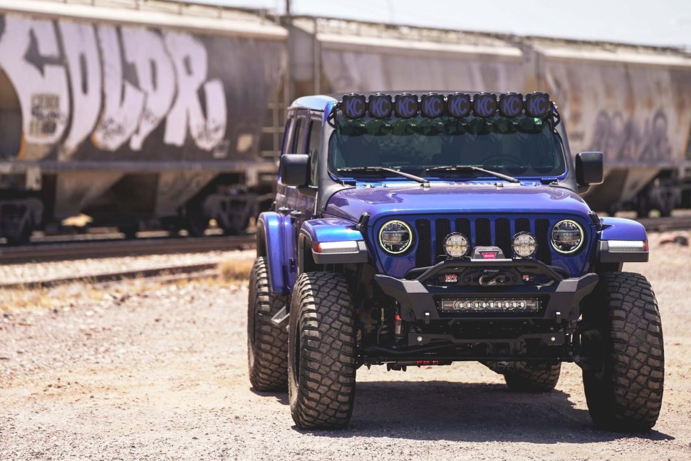 Передний бампер под лебёдку Jeep Wrangler JL/Gladiator JT 18-25 Addictive Desert Designs F980393070103