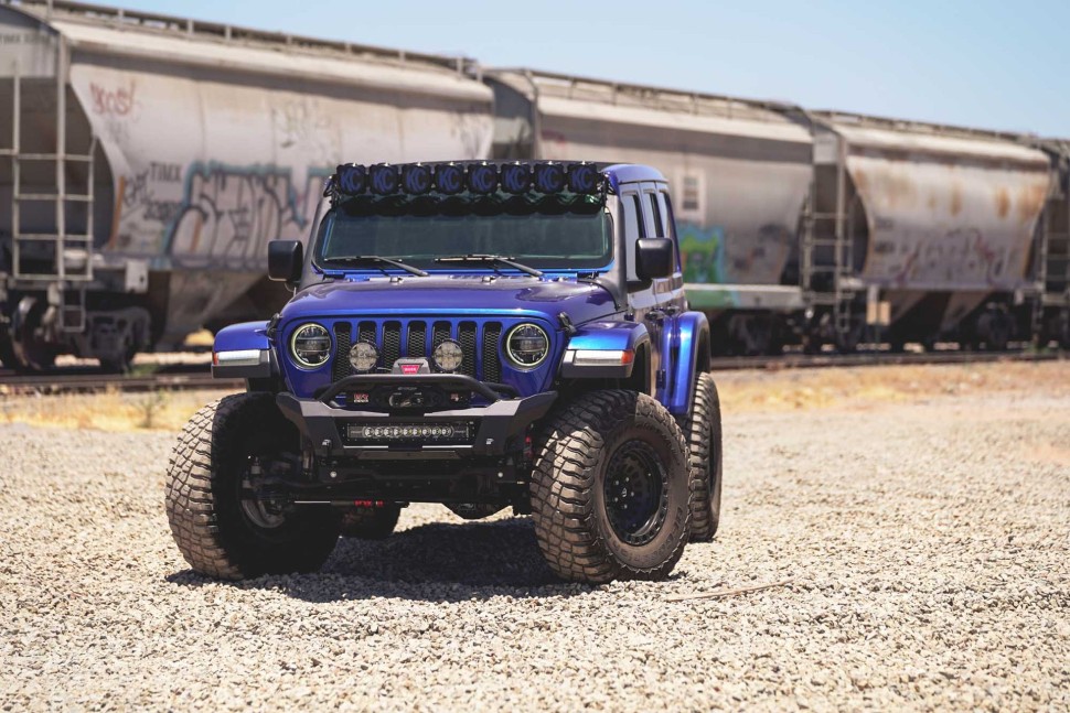 Передний бампер под лебёдку Jeep Wrangler JL/Gladiator JT 18-25 Addictive Desert Designs F980393070103