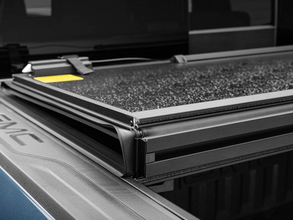 UnderCover SL24002 Select Hard Folding Tonneau Cover Ford F-150 04-14 5'7"