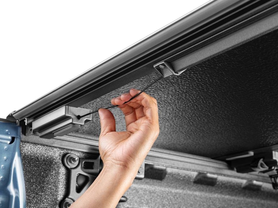 UnderCover SL24002 Select Hard Folding Tonneau Cover Ford F-150 04-14 5'7"