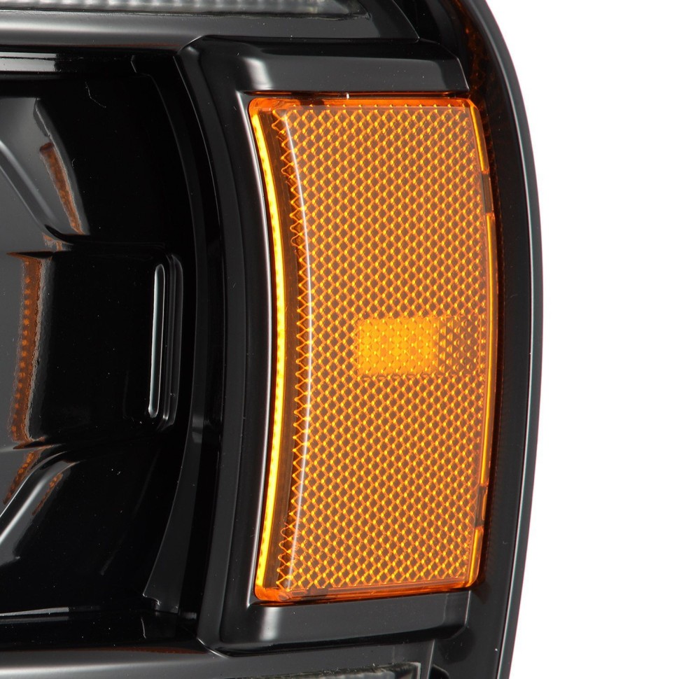 Комплект передних Led фар Dodge Ram 1500/2500/3500 02-05 LUXX-Series AlphaRex 880569