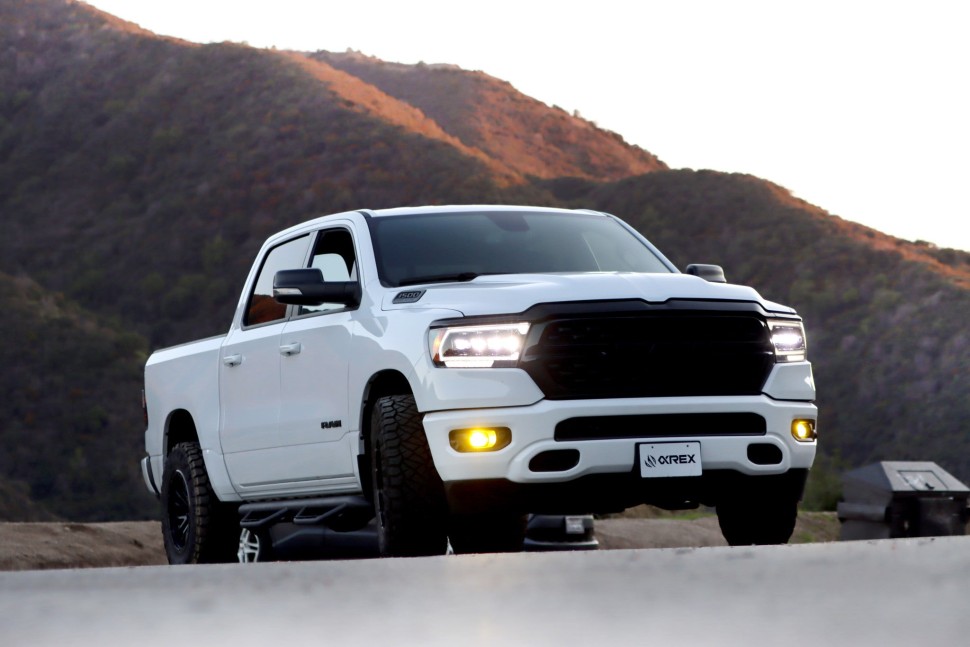 Комплект передних Led фар Dodge Ram 1500 19-24 NOVA-Series AlphaRex 880578