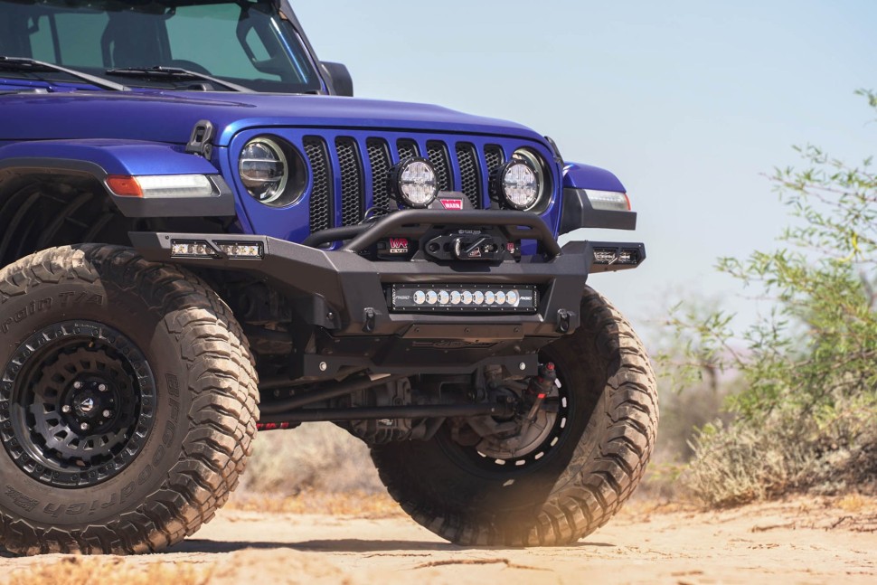 Передний бампер под лебёдку Jeep Wrangler JL/Gladiator JT 18-25 Addictive Desert Designs F980335070103