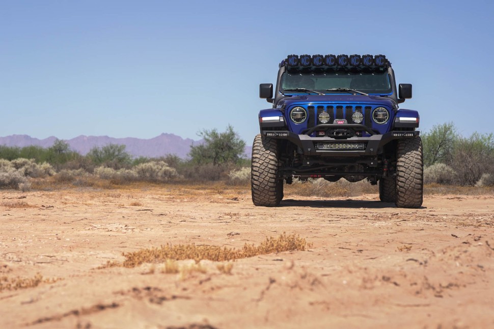 Передний бампер под лебёдку Jeep Wrangler JL/Gladiator JT 18-25 Addictive Desert Designs F980335070103