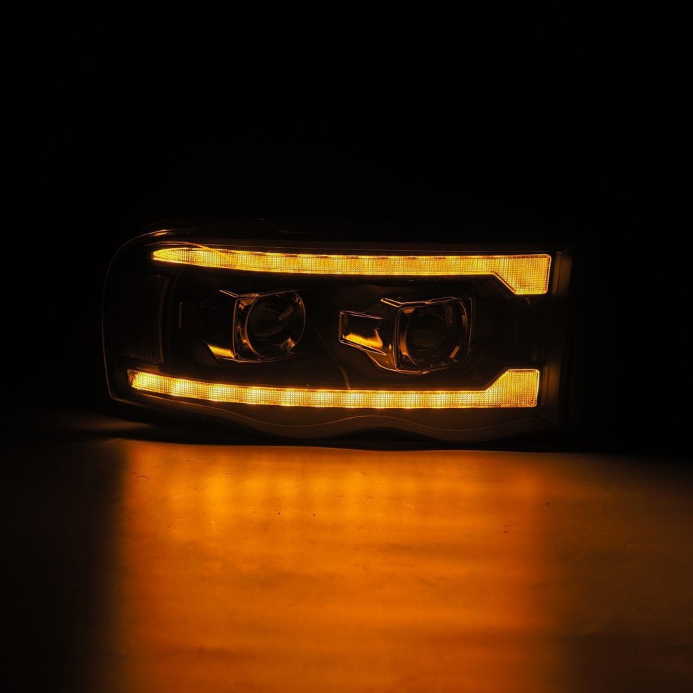 Комплект передних Led фар Dodge Ram 1500/2500/3500 02-05 LUXX-Series AlphaRex 880567