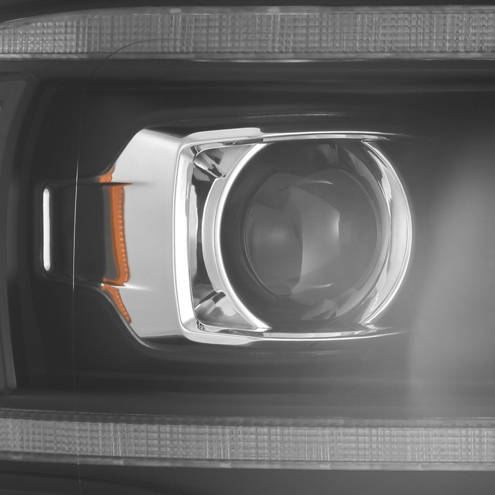 Комплект передних Led фар Dodge Ram 1500/2500/3500 02-05 LUXX-Series AlphaRex 880567