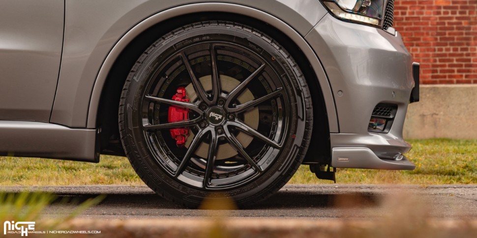 Niche Road Wheels M2232090F8+38 DFS Wheel Gloss Black 20x9 +38