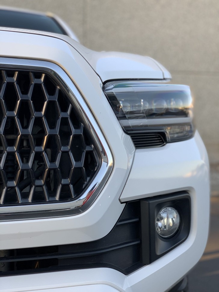 Комплект передних Led фар Toyota Tacoma 16-23 NOVA-Series AlphaRex 880706