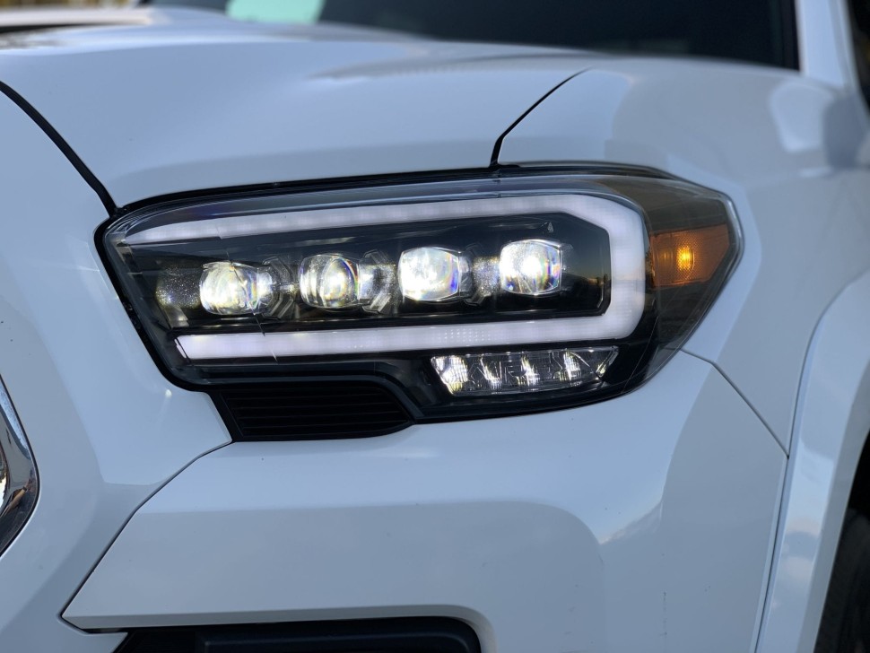 Комплект передних Led фар Toyota Tacoma 16-23 NOVA-Series AlphaRex 880706