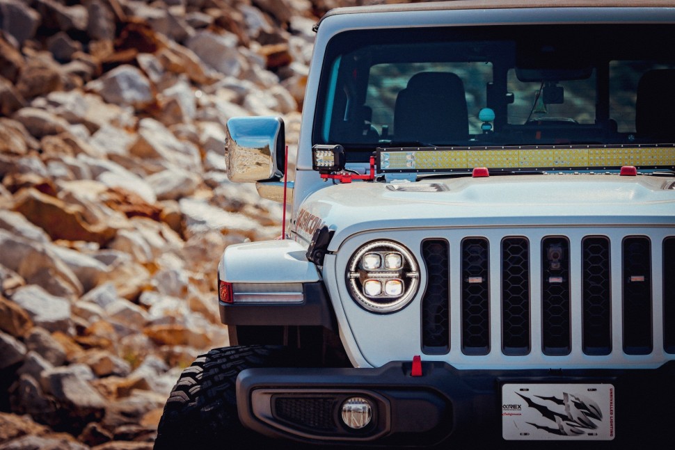Комплект передних Led фар Jeep Wrangler JL/Gladiator JT 18-25 NOVA-Series AlphaRex 880868