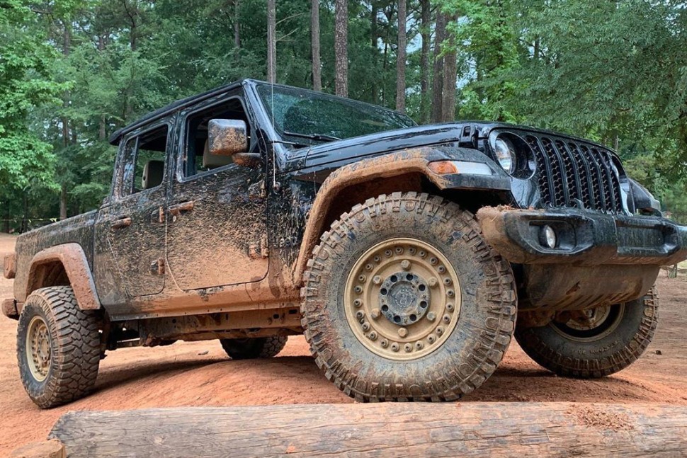 Black Rhino 1780ARY455160G65 Armory Wheel Gunblack 17x8 +45