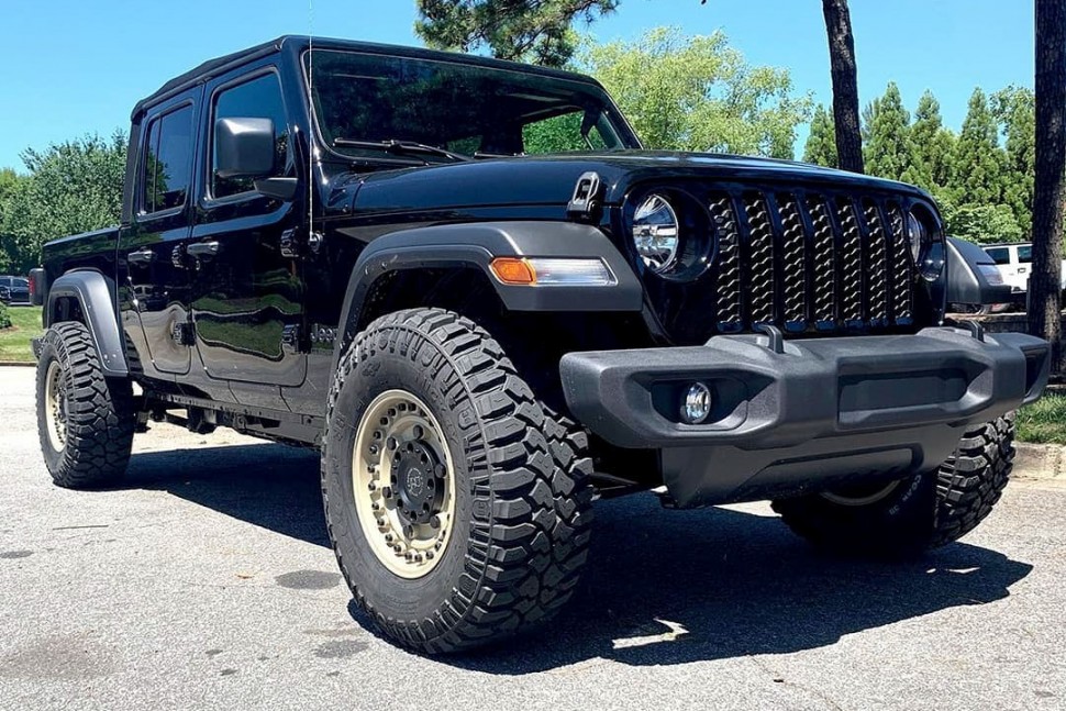 Black Rhino 1780ARY455160G65 Armory Wheel Gunblack 17x8 +45