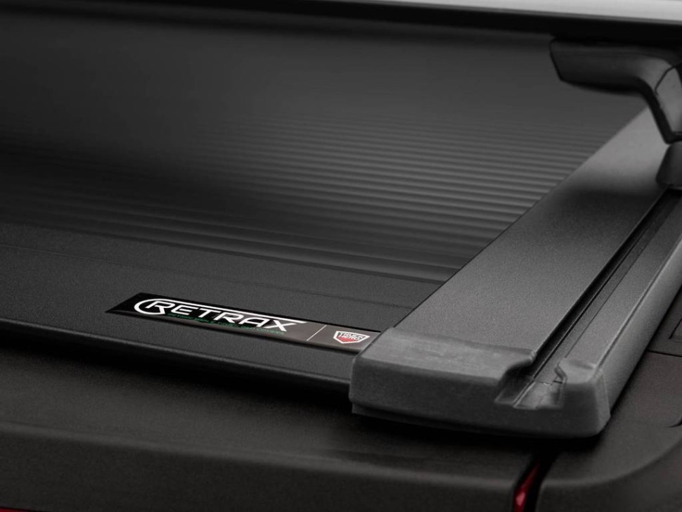 Ролета с электроприводом и T-Slot Рельсами Toyota Tacoma 16-23 6'2" PowertraxONE XR Retrax T-70852