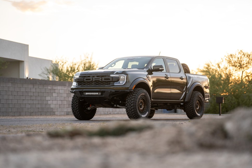 Передний бампер Ford Ranger Raptor 24-25 Addictive Desert Designs F720265070103