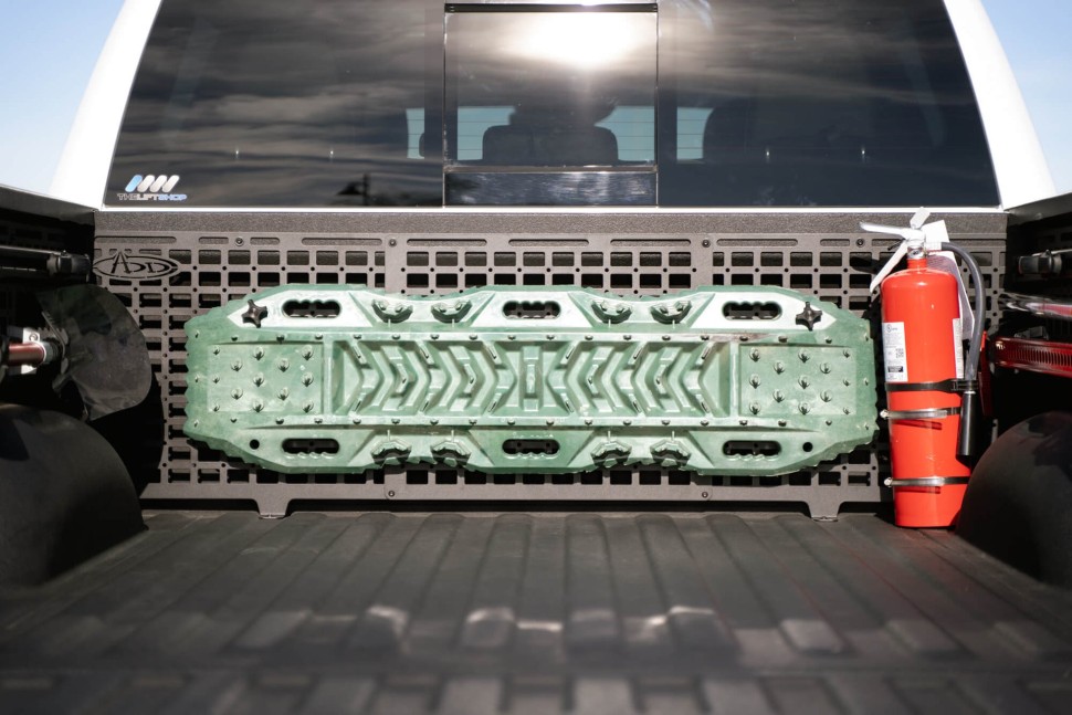 Molle панель сторона кабины Dodge Ram 1500 19-25 Addictive Desert Designs AC6202101NA