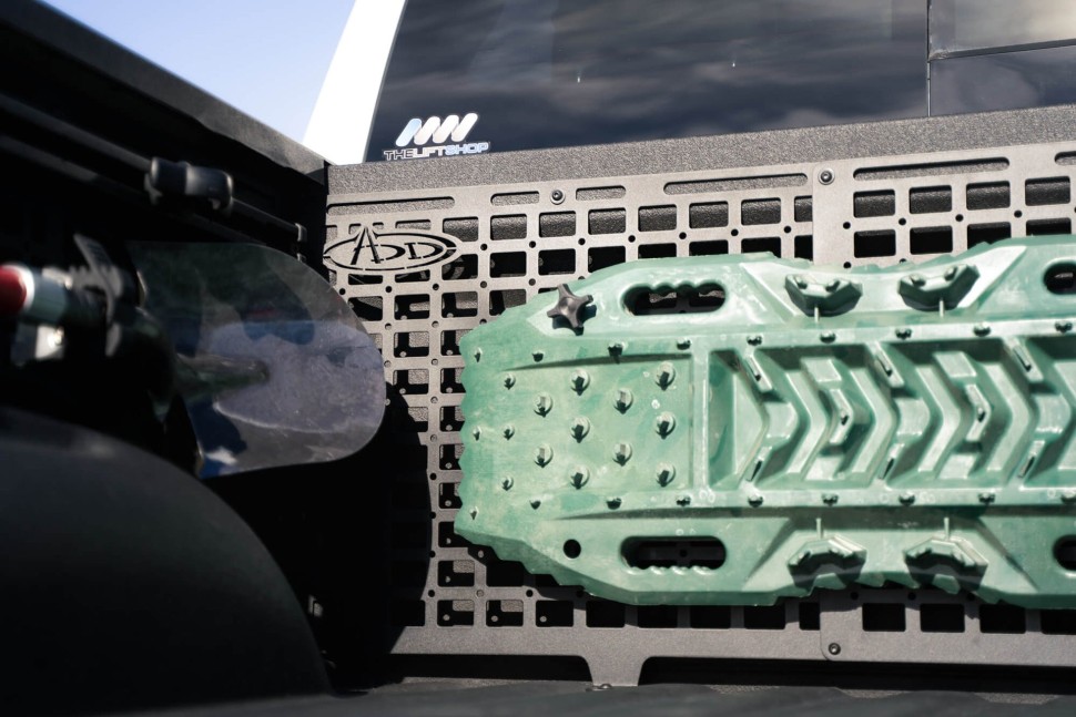 Molle панель сторона кабины Dodge Ram 1500 19-25 Addictive Desert Designs AC6202101NA