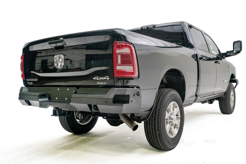 Задний бампер Dodge Ram 2500/3500 19-24 Premium Fab Fours DR19-W4451-1