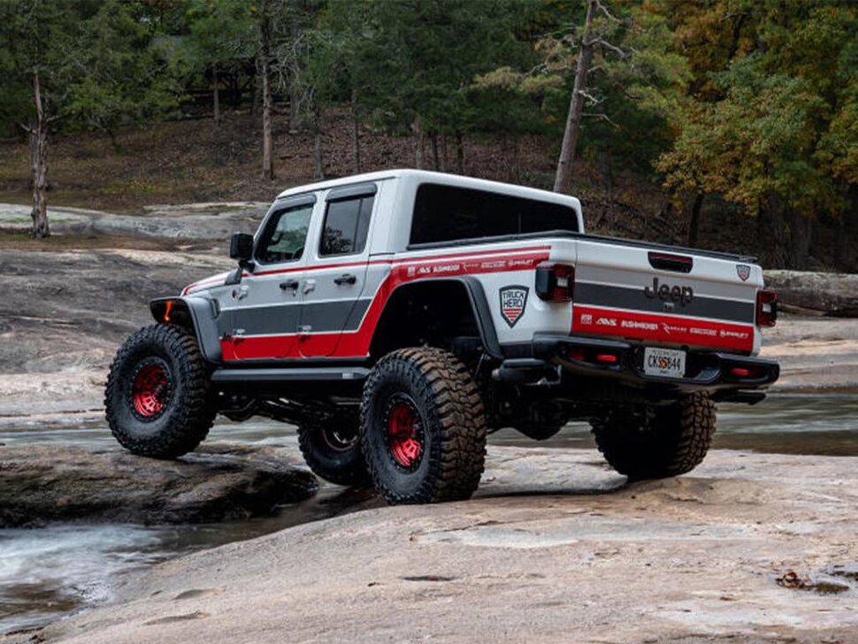 Bushwacker 10928-07 Flat Fender Flares Set 4 PC Jeep Gladiator JT 20-25