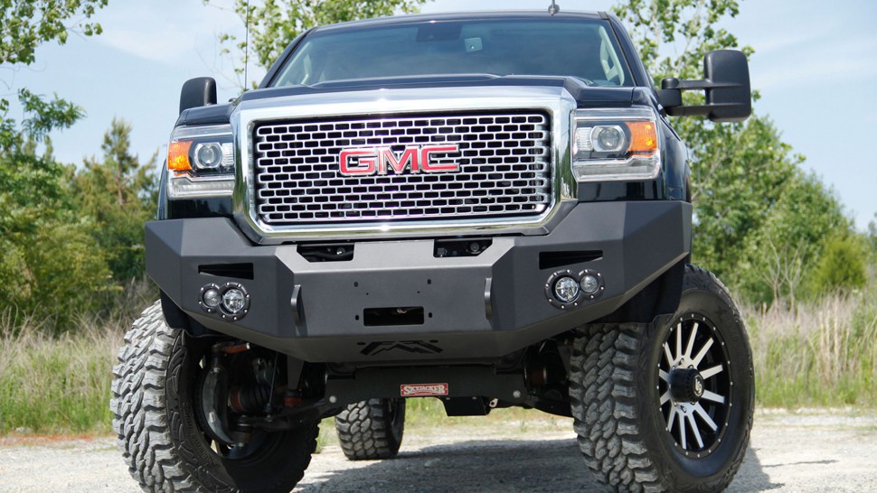 Бампер передній Premium GMC Sierra 2500/3500 15-19 Fab Fours GM14-A3151-1